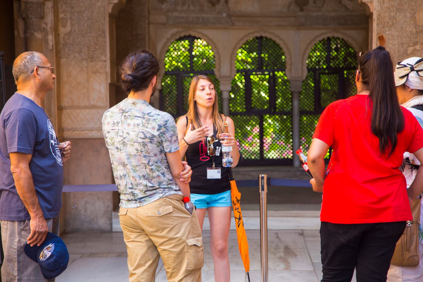Free walking tour around of Granada
