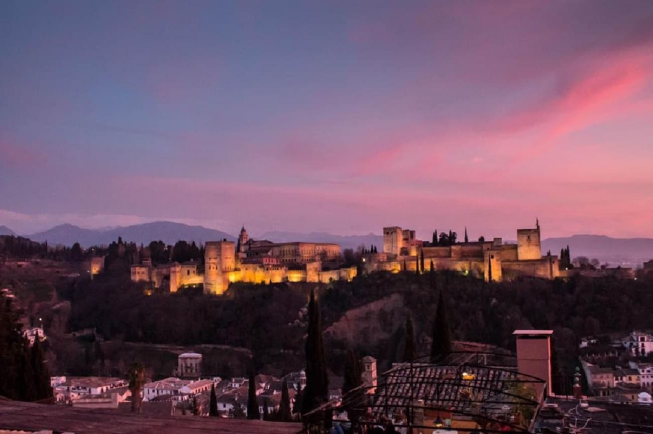 Free tour nocturno por Granada
